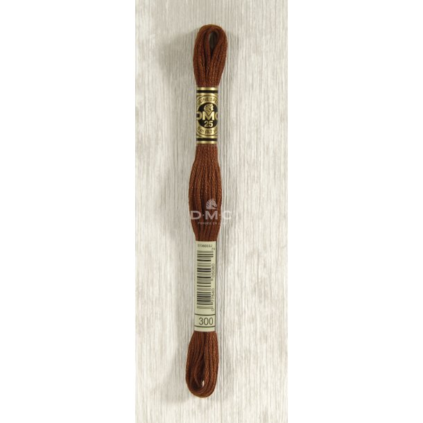 DMC Moulin&eacute; 300