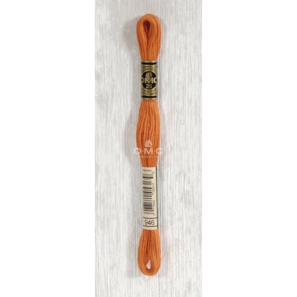 DMC Moulin&eacute; 946