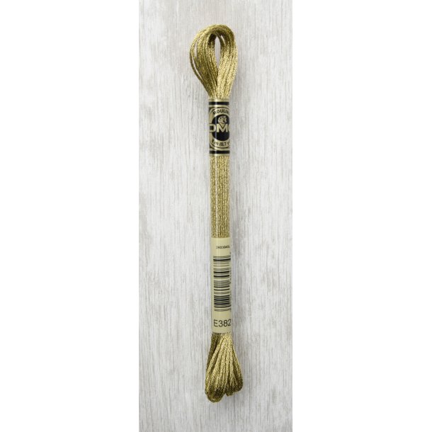 DMC Effektgarn E3821