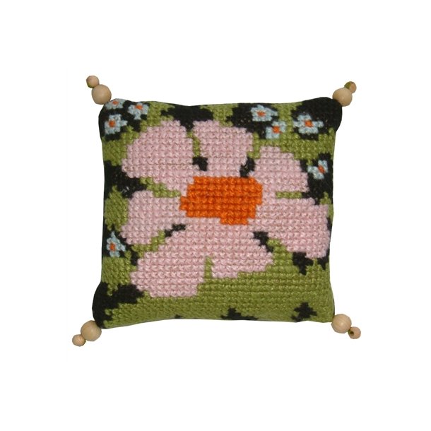 Rosa blomst p sort bund