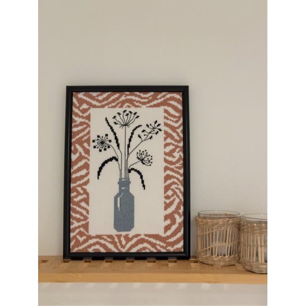 Stripes and flowers billede