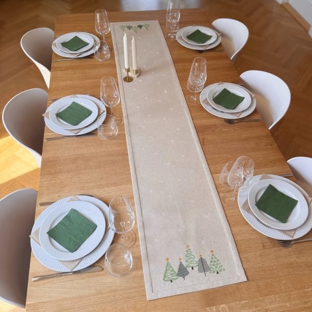 Lang l�ber med juletr�er