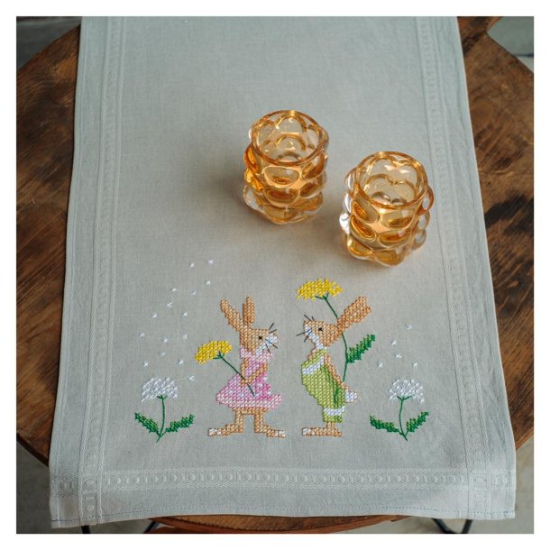 Easter rabbits l�ber